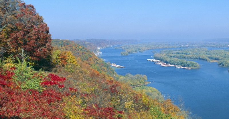 Great River Road: Bluff Country